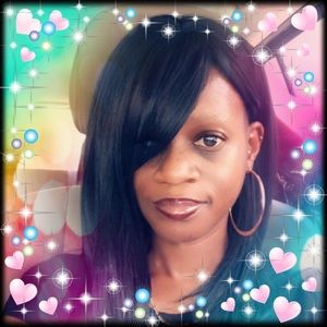 Meet your Posher, Danae